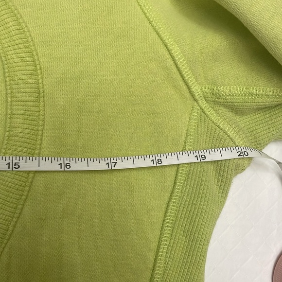 Lululemon lime green Scuba Hoodie. Hip length Front closure. Front side pockets - Picture 10 of 12